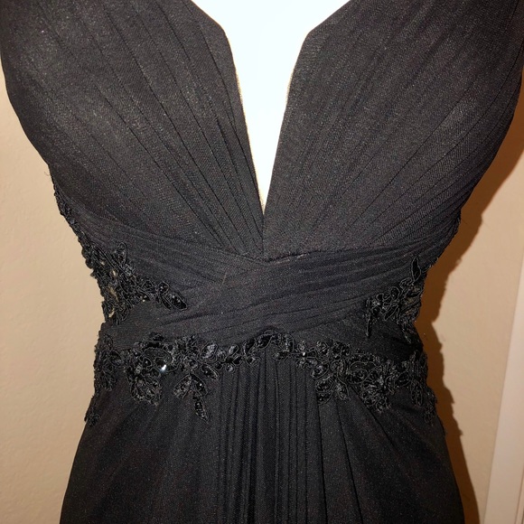 Beautiful black lace prom dress. - Picture 6 of 8
